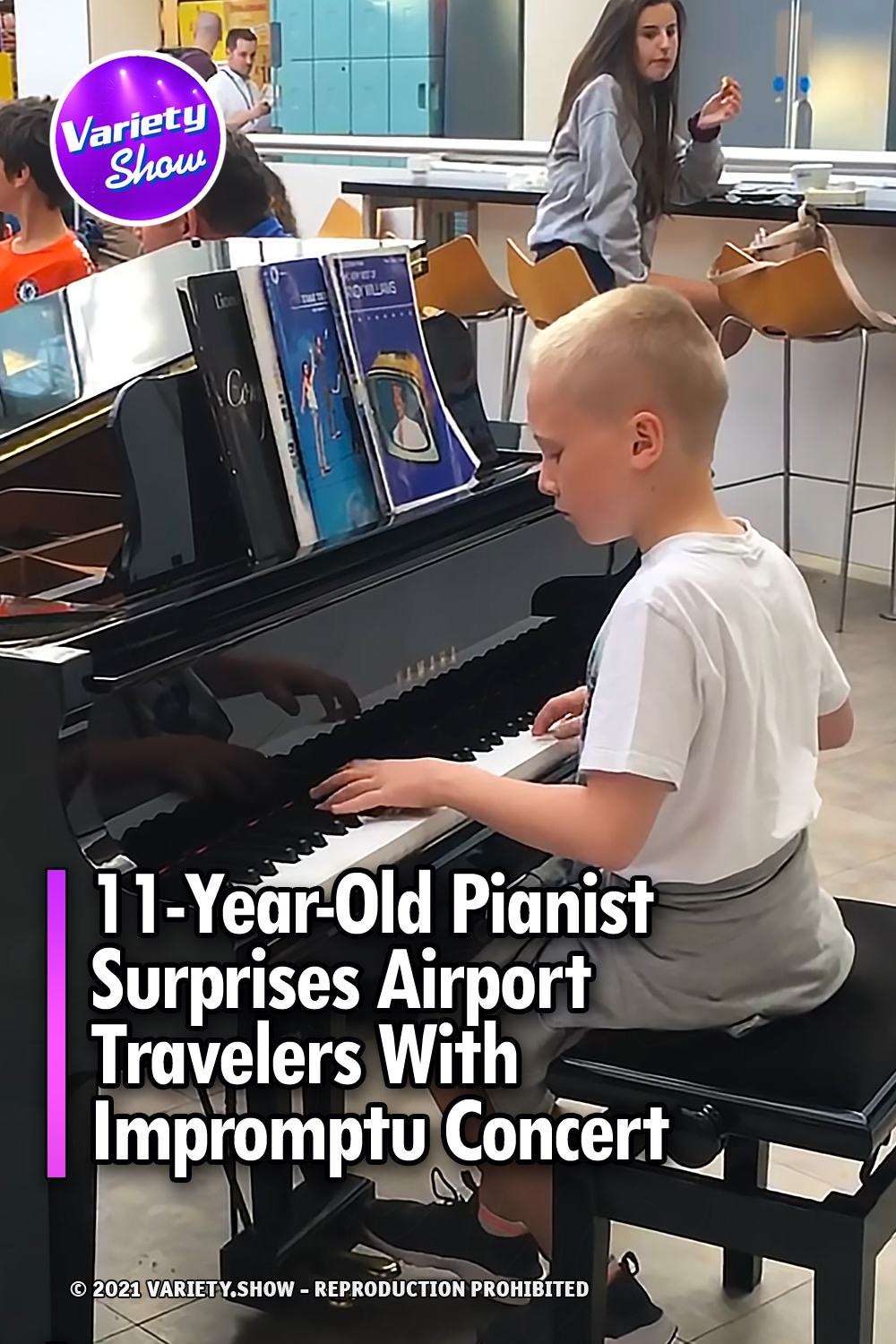 11-Year-Old Pianist Surprises Airport Travelers With Impromptu Concert