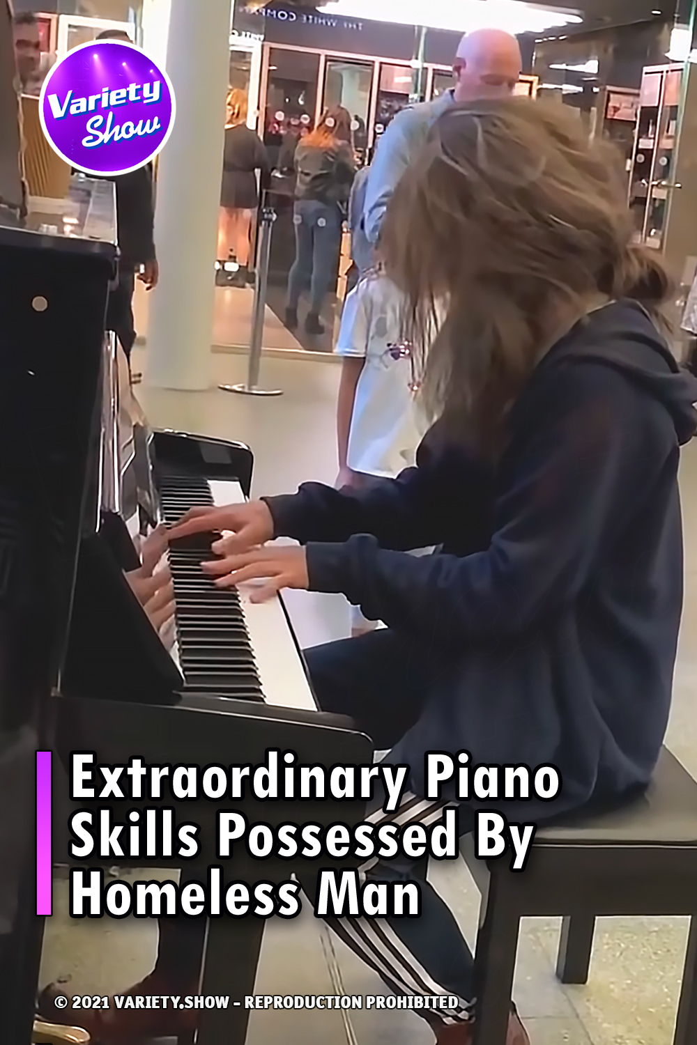 Extraordinary Piano Skills Possessed By Homeless Man