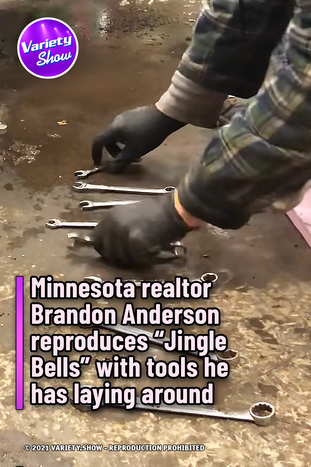 Minnesota realtor Brandon Anderson reproduces “Jingle Bells” with tools he has laying around