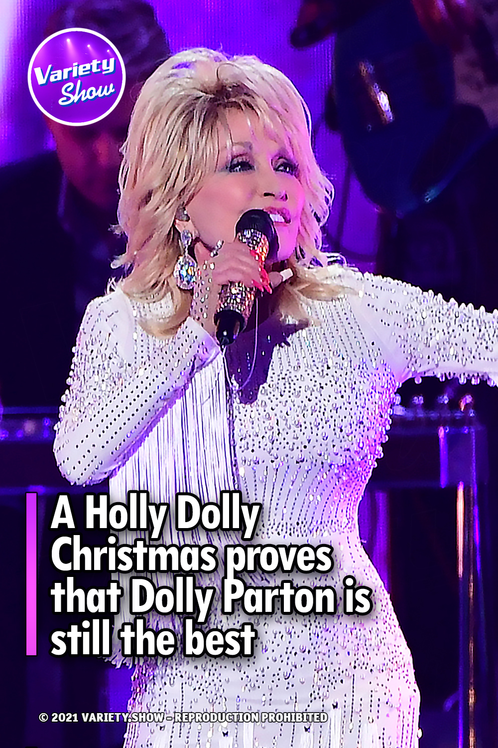 A Holly Dolly Christmas proves that Dolly Parton is still the best