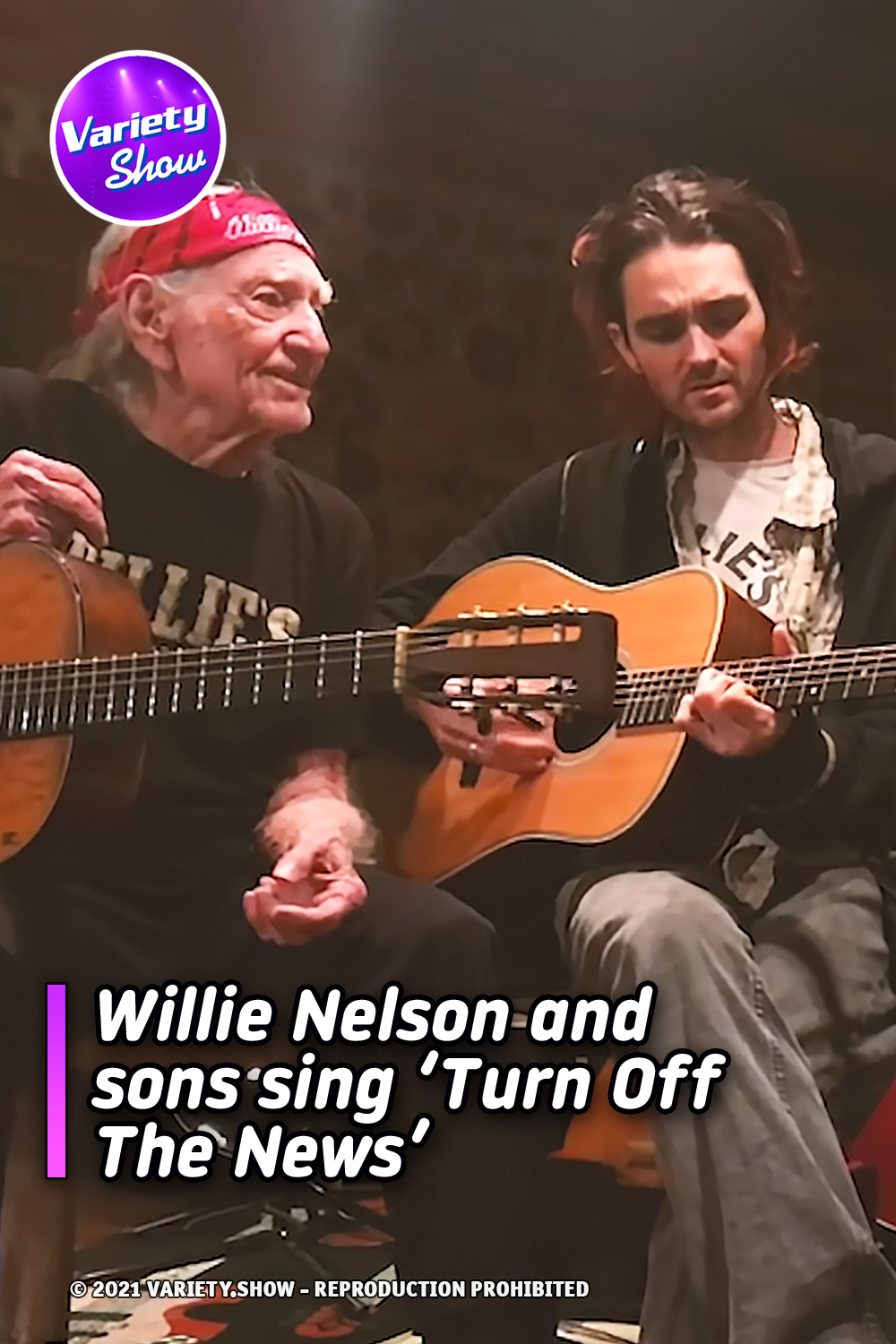 Willie Nelson and sons sing ‘Turn Off The News’
