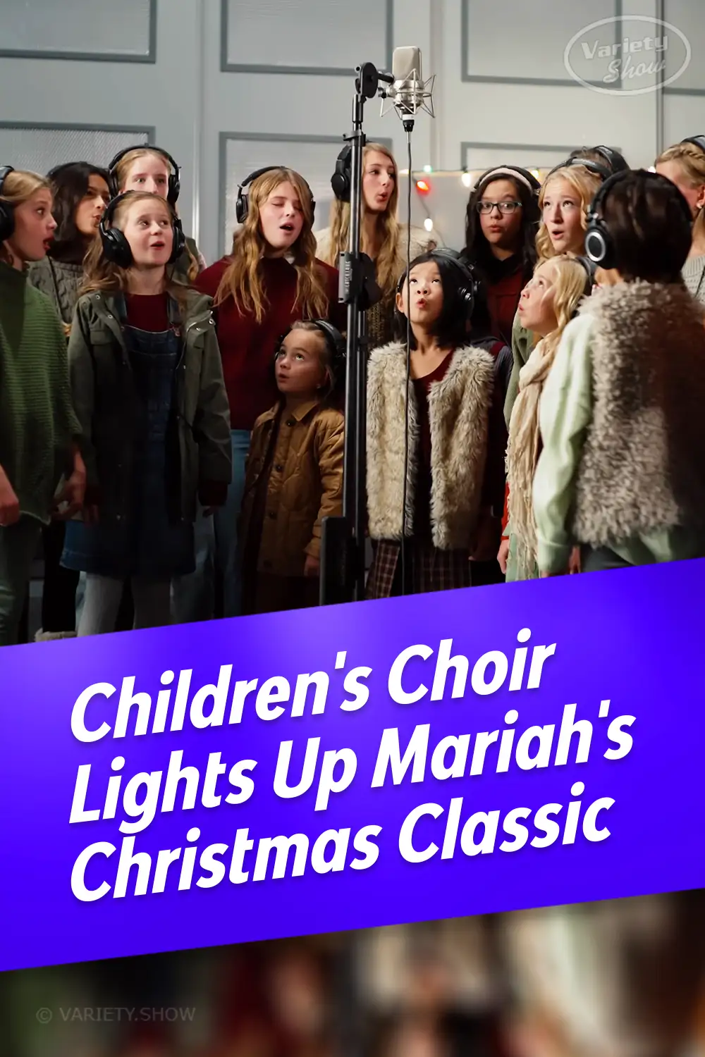 Children\'s Choir Lights Up Mariah\'s Christmas Classic